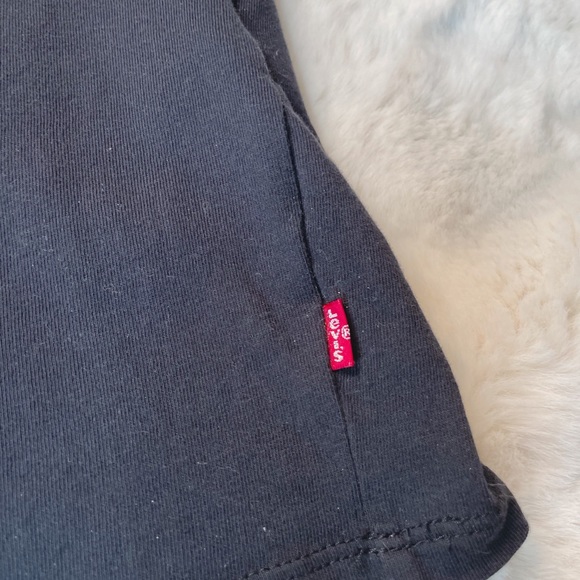 LEVI’S tee - Picture 3 of 3